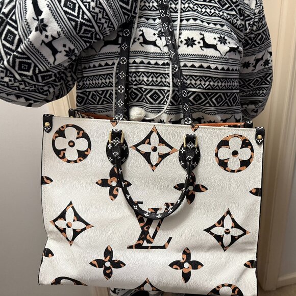 STUNNING XL Fashion Tote with dual straps! - Picture 4 of 9